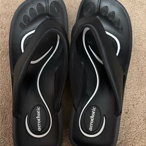 Ladies Aerothotic Black Flip Flops